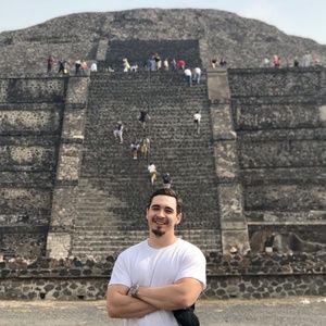 Meet your Posher, Joshua